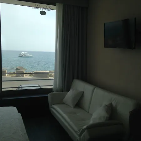 住宿加早餐酒店 Palace Blu Mare
