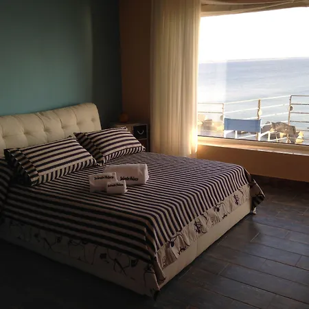 ベッド・アンド・ブレックファスト Palace Blu Mare 3*