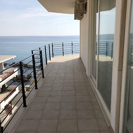 Palace Blu Mare 住宿加早餐酒店 3*