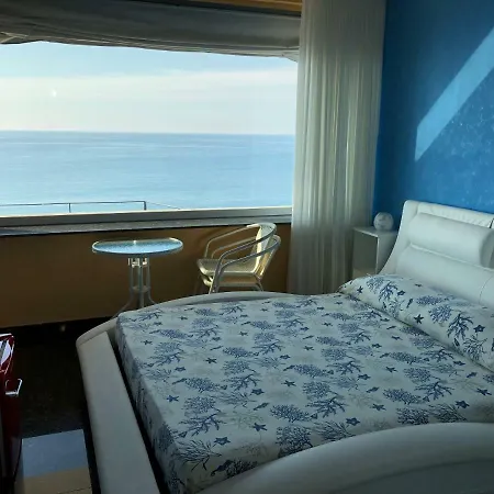 Bed & Breakfast Palace Blu Mare 3*