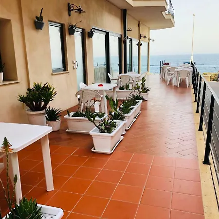 Palace Blu Mare 住宿加早餐酒店 加利波利