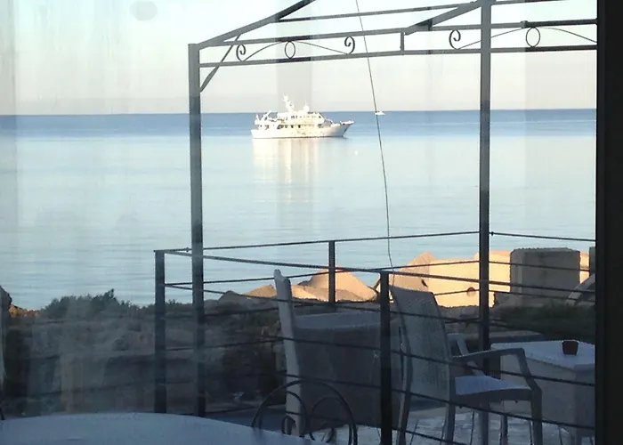 Palace Blu Mare Bed & Breakfast 3*