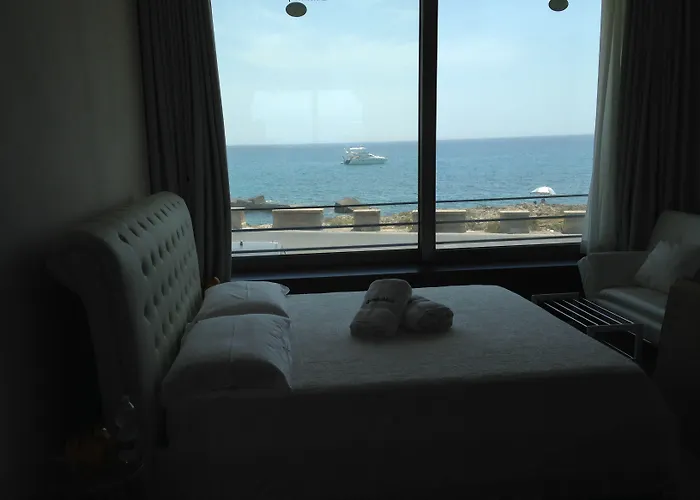 Palace Blu Mare Bed & Breakfast