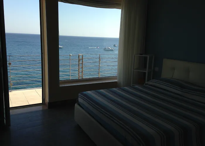 Bed & Breakfast Palace Blu Mare 3*